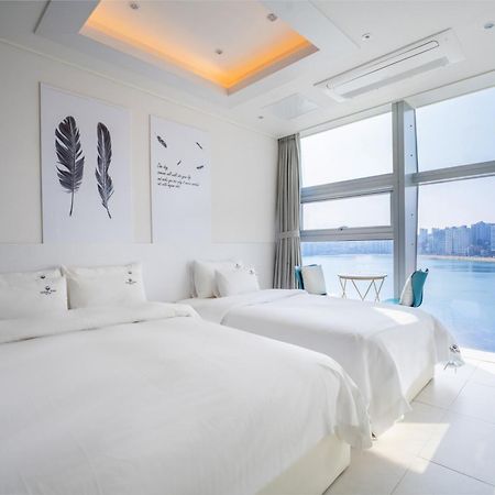 Oceanstay Hotel Пусан Экстерьер фото